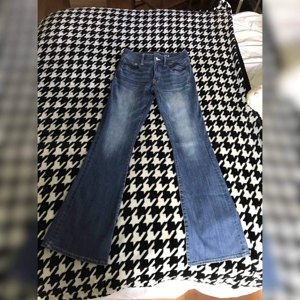 Size 2 Regular American Eagle boot cut jeans